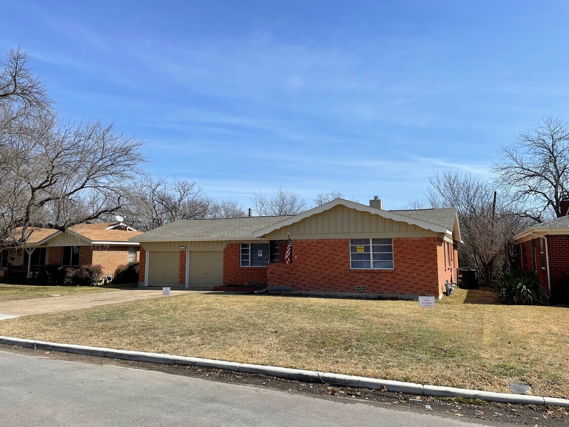 Primary Photo - 3504 Garwood Dr