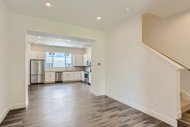 Building Photo - 7853 W 42nd Ave