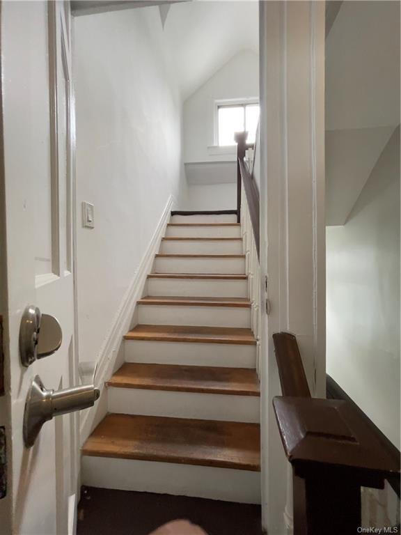 244 Summit Ave Unit 3, Mount Vernon, NY 10552 Room for Rent in Mount