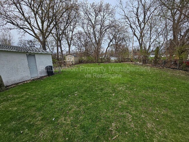 Foto del edificio - 2421 Garden St