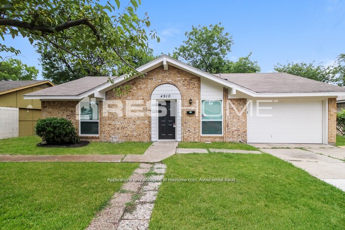 Foto principal - 4910 Wildbriar Drive