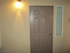Building Photo - 3500 Cactus Shadow St