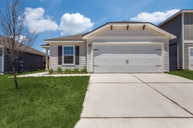 Modern One-Story Living in Luckey Ranch | Built in 2022 | 4 Bedrooms | Medina Valley ISD - Modern One-Story Living in Luckey Ranch | Built in 2022 | 4 Bedrooms | Medina Valley ISD House