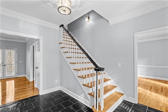 Building Photo - 3460 Goldenrod Dr