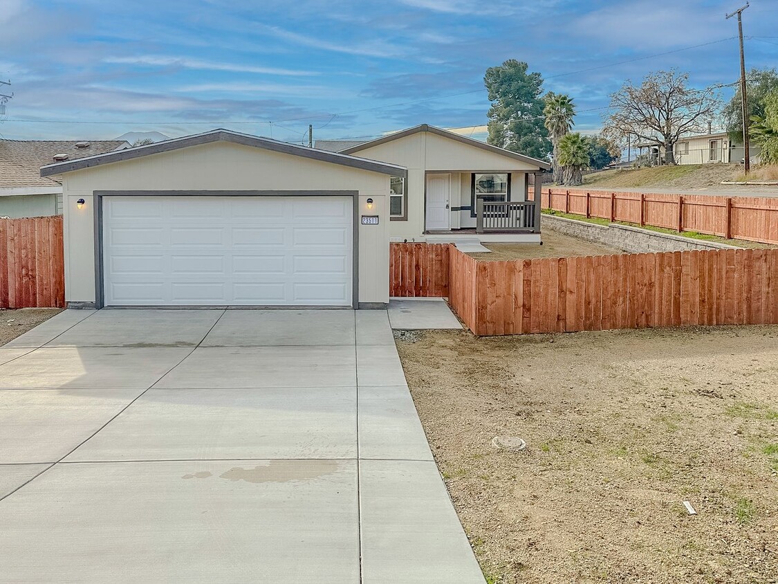 Foto principal - NEW CONSTRUCTION, 3 BEDROOM HOME FOR RENT ...