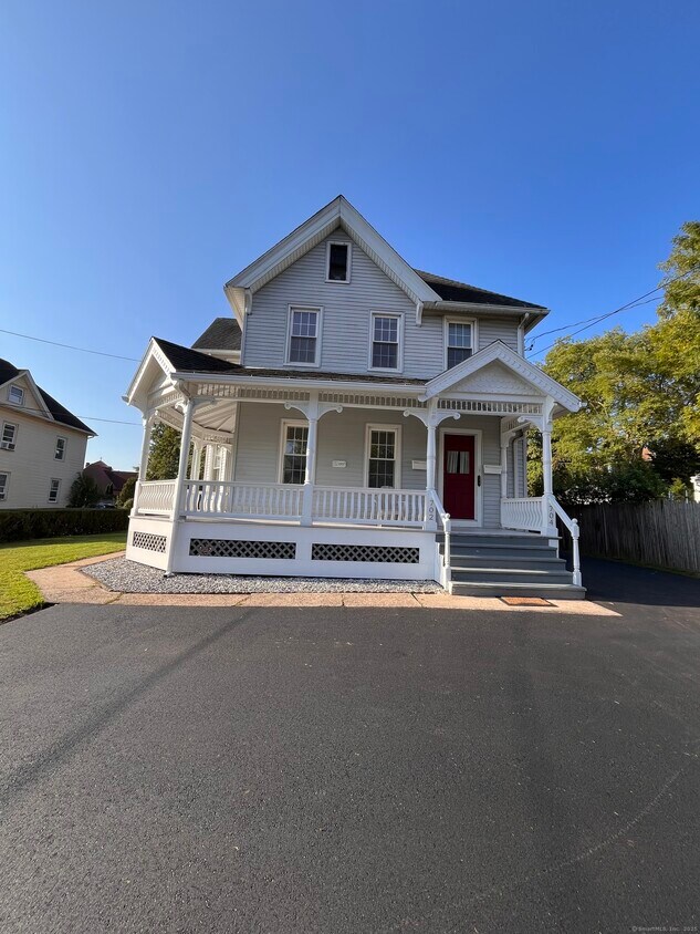 Foto principal - 702 Farmington Ave