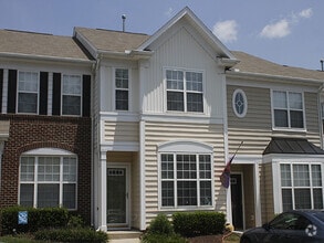 Building Photo - 8456 Reedy Ridge Ln