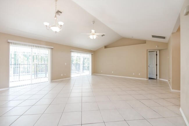 Building Photo - 17081 Caloosa Trace Cir