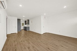 Building Photo - 7529 Westover St