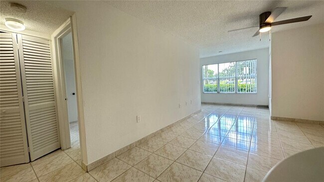 Foto del edificio - 12760 Vista Isles Dr