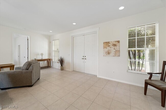 Foto del edificio - 2865 SW 25th Ave