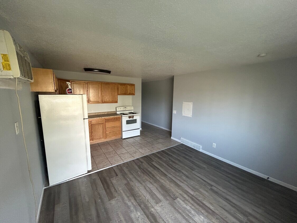 Foto principal - 608 S 2nd Ave