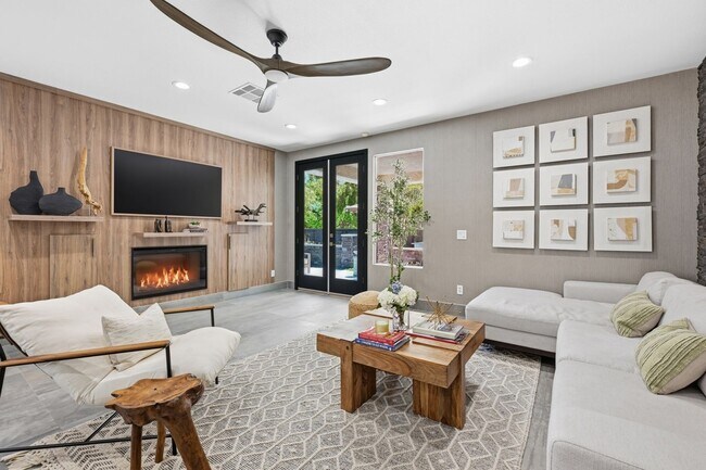 Foto del edificio - South Summerlin Fully Furnished 6 month lease + Upscale Executive Living