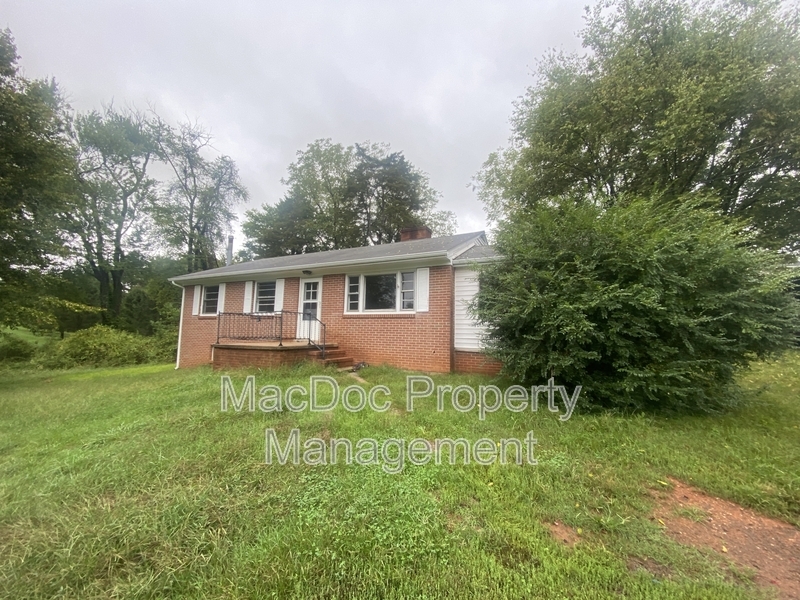 Foto principal - 14311 Spicers Mill Rd