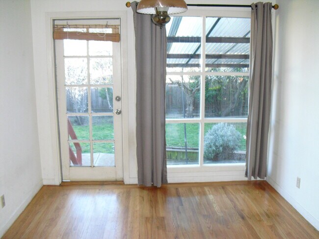 Building Photo - 24 Antioch Dr