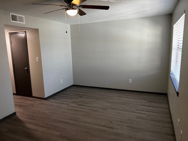 Building Photo - Charming 2 Bed, 1.5 Bath Duplex in Fort Sm...