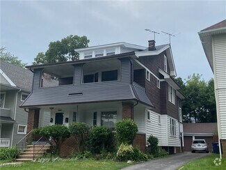Building Photo - 11909 Buckingham Ave