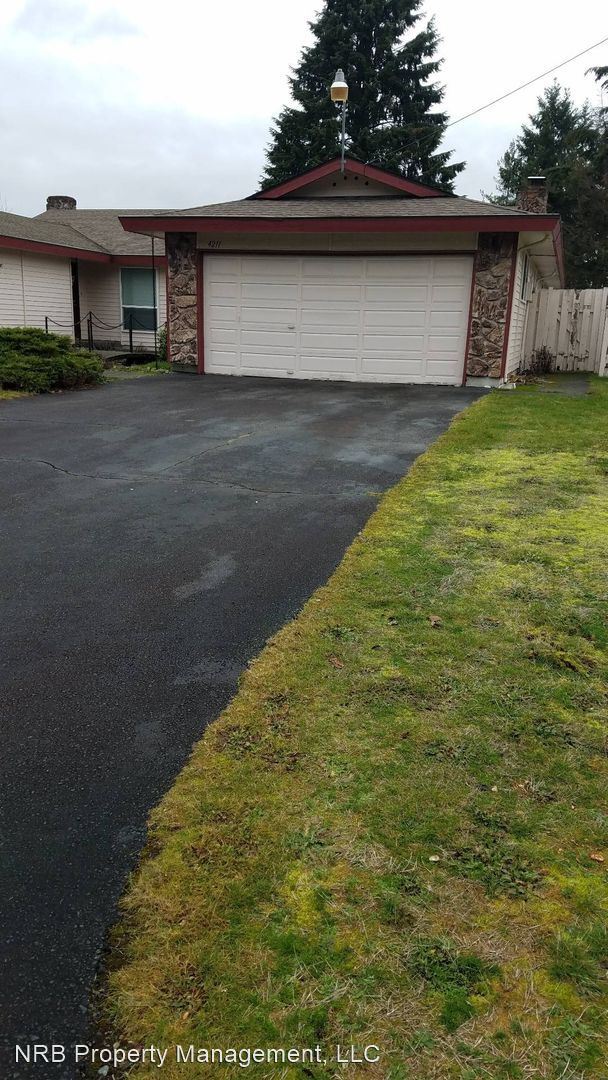Foto del edificio - 2 br, 2 bath House - 4211 201st St Ct E