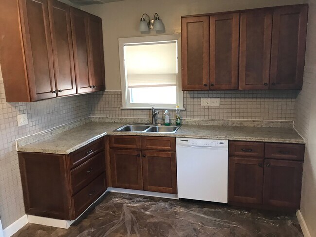 Building Photo - 3809 S Pennsylvania Ave