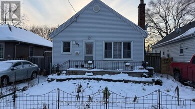 Building Photo - 93 Elgin St