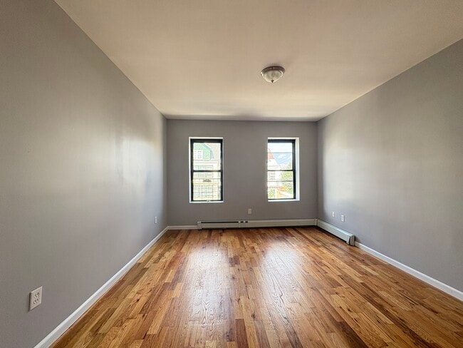 Building Photo - 296 Renner Ave