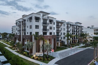 Building Photo - Shalimar Plantation East