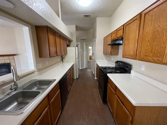 Foto del edificio - 10228 Ridge Oak St