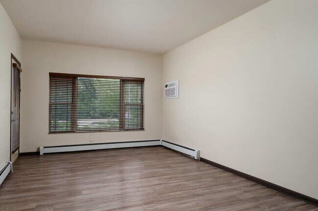 Interior Photo - Arden Flats