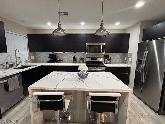 Foto del edificio - 2784 Fountain Ridge Ln