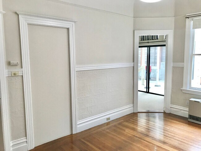 Foto del edificio - Bright and Airy 1BR/1BA! Heart of the Paci...