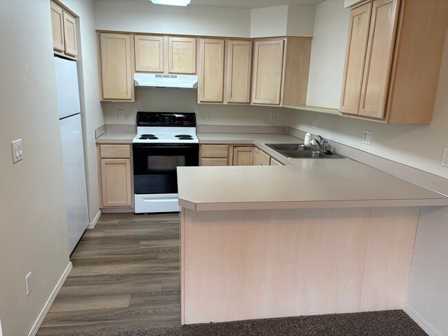 Kitchen - RiverWest Senior Living