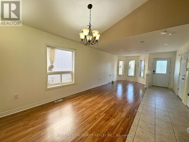 Photo du bâtiment - 62 Briarose Pl