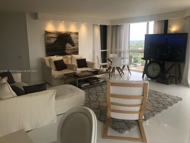 Foto del edificio - 3640 Yacht Club Dr