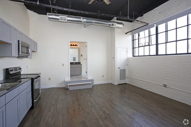 Studio, 1 BA - Living Area - Magnolia Lofts