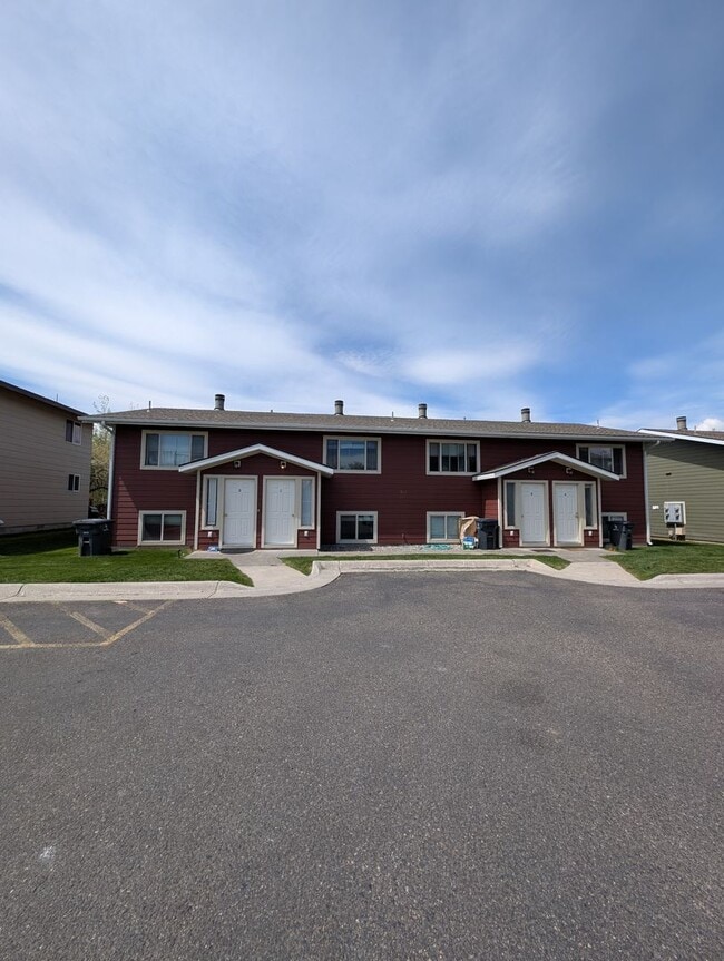 Building Photo - 203 S 15th Ave