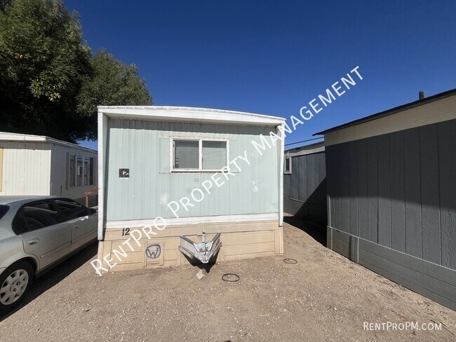 Foto del edificio - 1303 N College Ave