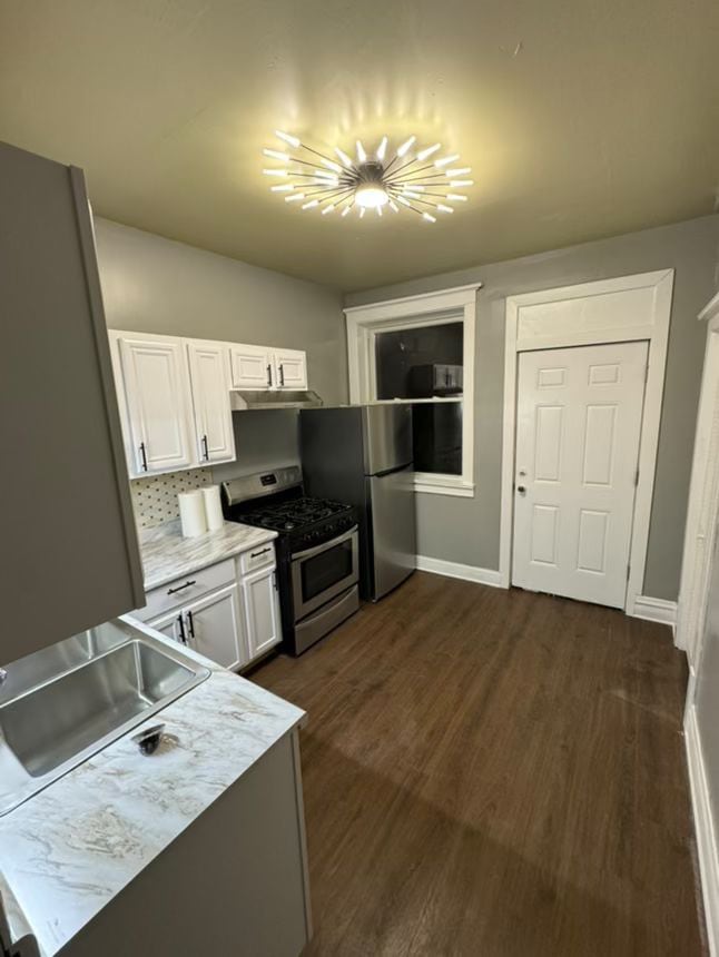 Foto del edificio - 1911 S Lawndale Ave