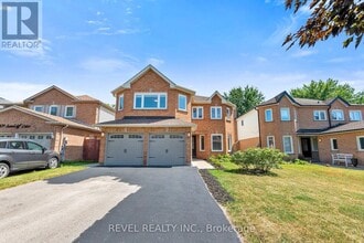 Building Photo - 1005 Sandcliff Dr