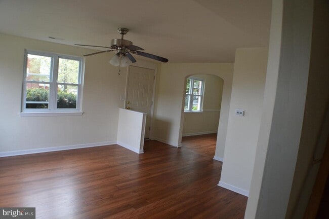 Building Photo - 8600 Chestnut Oak Rd