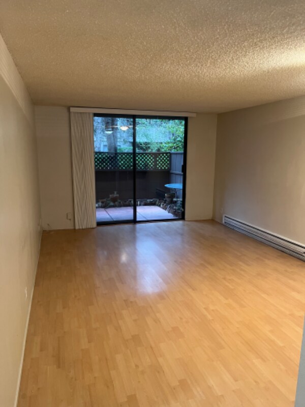 Foto del edificio - 4108 Shelter Creek Ln