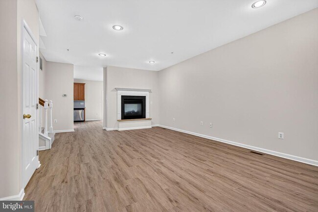 Foto del edificio - 102 Ashley Way