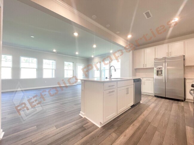 Foto del edificio - Brand new 3-bedroom, 2.5-bath home in Edge...