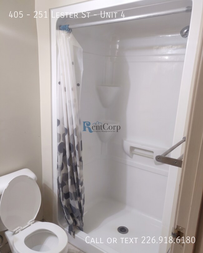 Building Photo - 251-251 Lester St