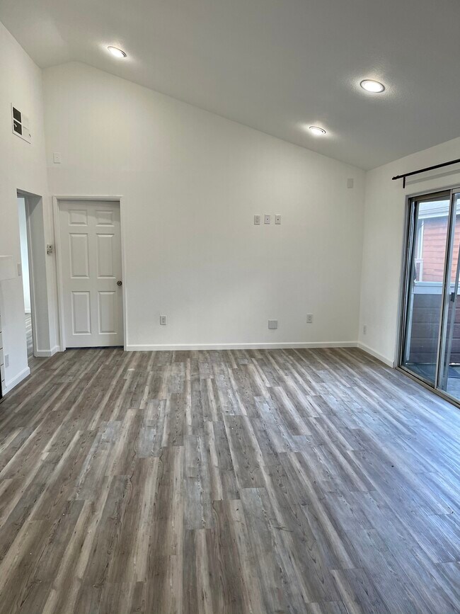 Foto del edificio - 15759 Vanowen St