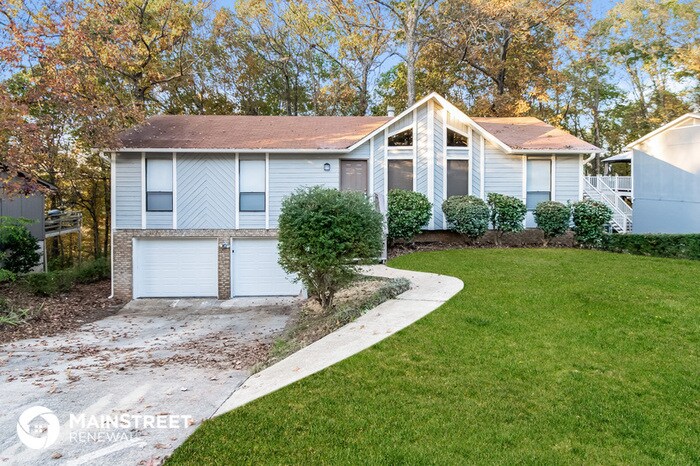 Primary Photo - 28 Moonglow Dr