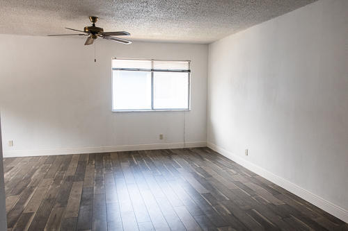 Building Photo - 808 Tiffany Dr W
