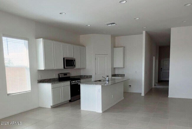 Foto del edificio - 15661 W Smoketree Dr