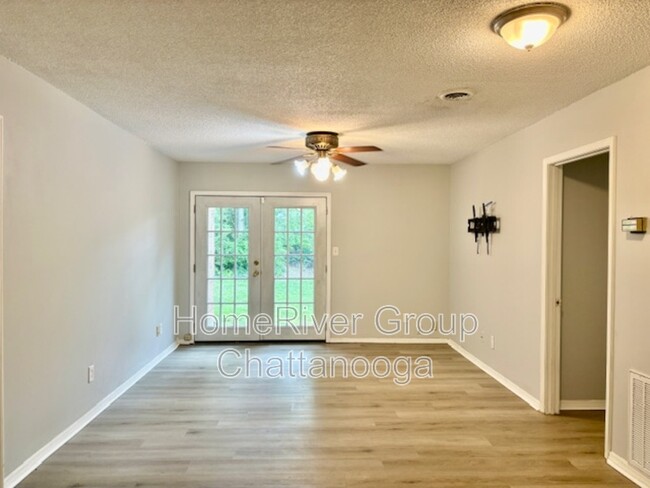 Building Photo - 3403 Maple Creek Ln