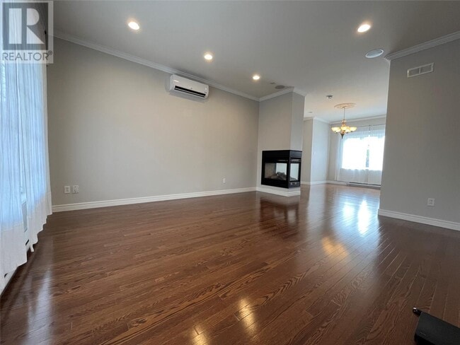 Building Photo - 6 Blue Puttee Drive