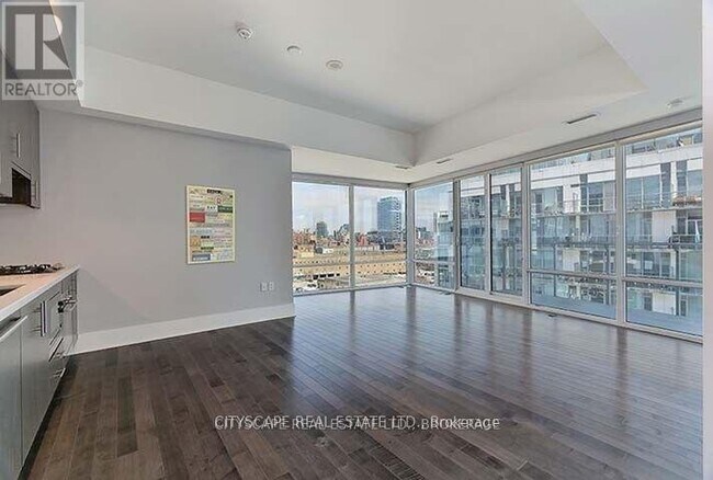 Building Photo - 29 Queens Quay E